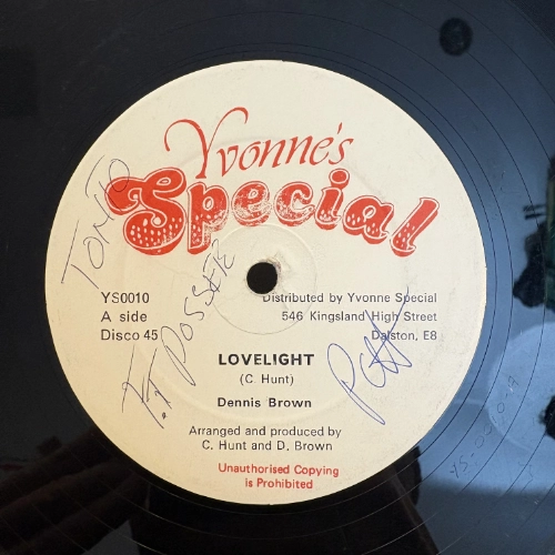 Lovelight - Dennis Brown